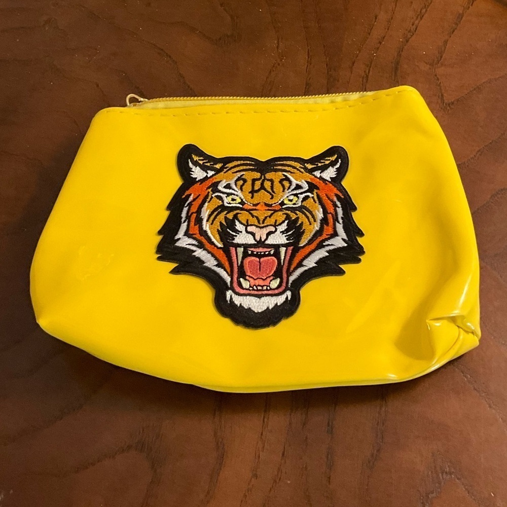 LSU TIGERS Clear Crossbody Bag Purse With Matching Coin Purse. - Picture 2 of 6